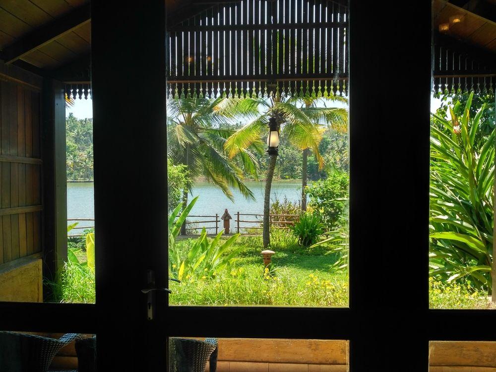 Fragrant Nature Backwater Resort & Ayurveda Spa Коллам Екстер'єр фото