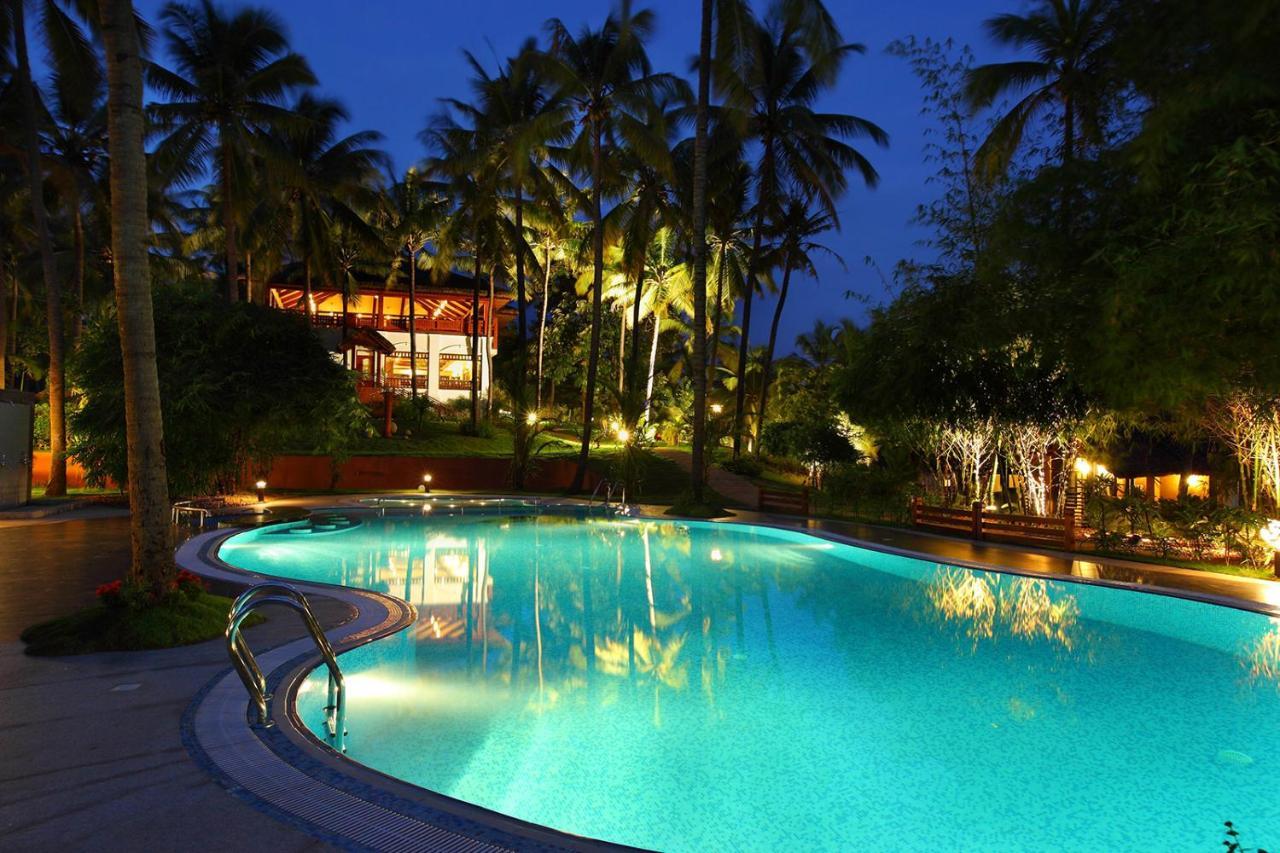 Fragrant Nature Backwater Resort & Ayurveda Spa Коллам Екстер'єр фото