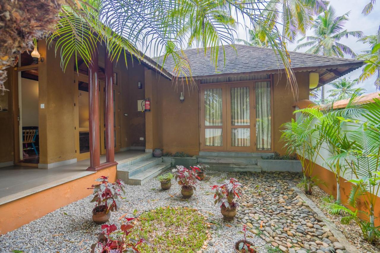 Fragrant Nature Backwater Resort & Ayurveda Spa Коллам Екстер'єр фото