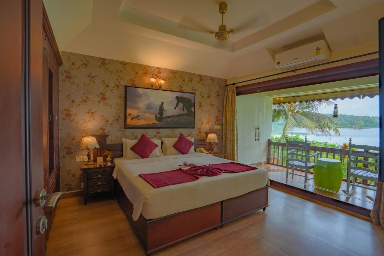 Fragrant Nature Backwater Resort & Ayurveda Spa Коллам Екстер'єр фото