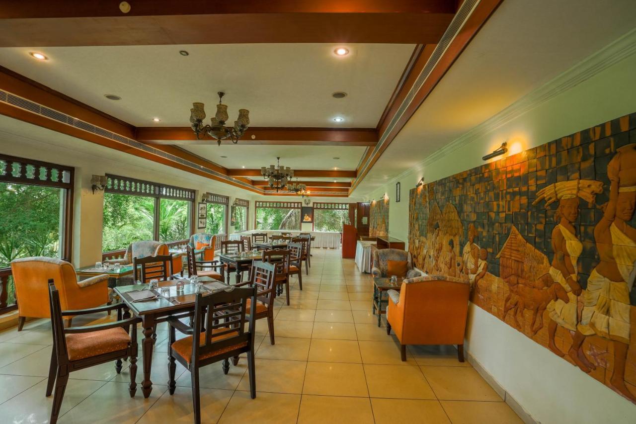 Fragrant Nature Backwater Resort & Ayurveda Spa Коллам Екстер'єр фото