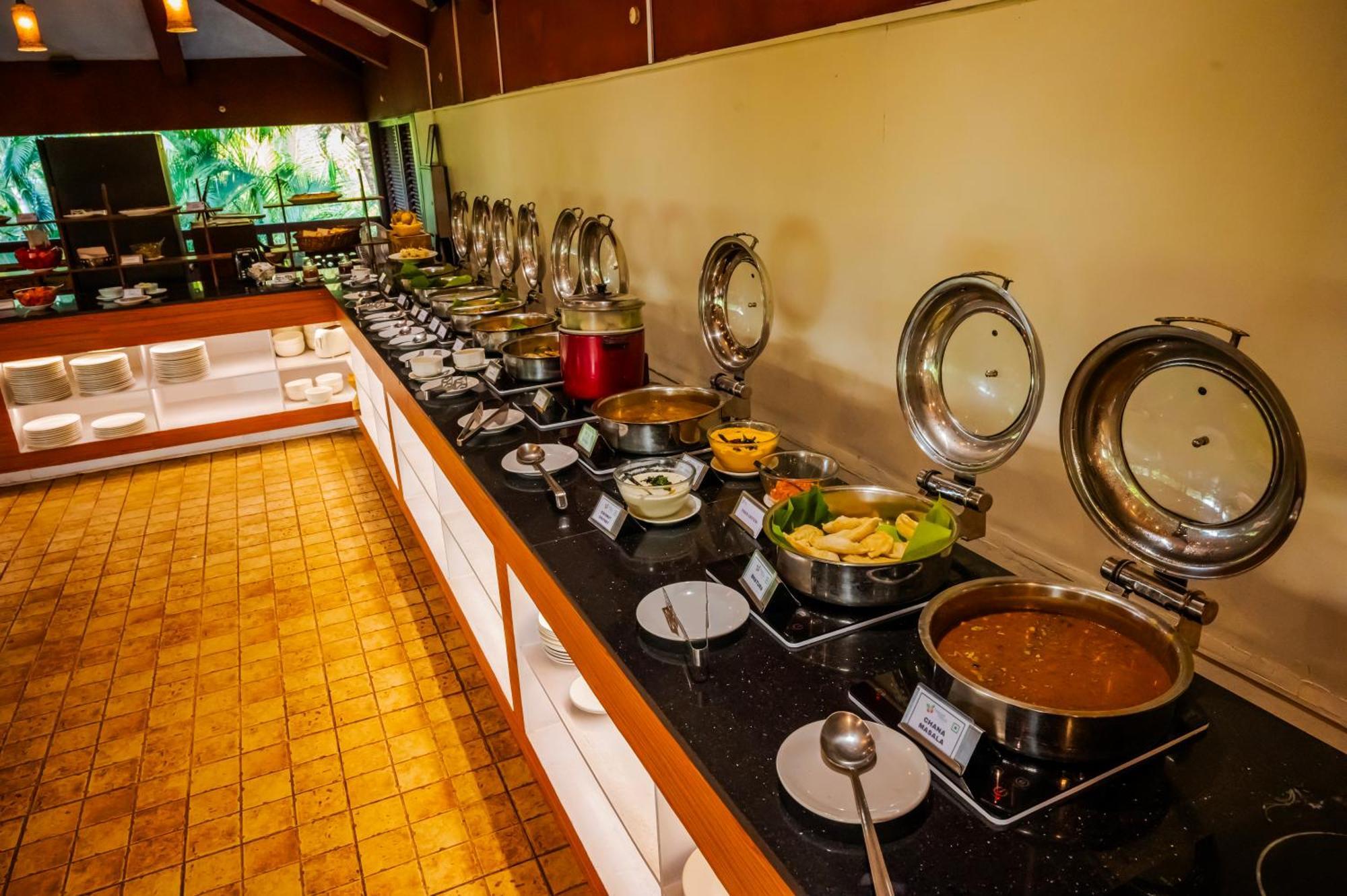 Fragrant Nature Backwater Resort & Ayurveda Spa Коллам Екстер'єр фото