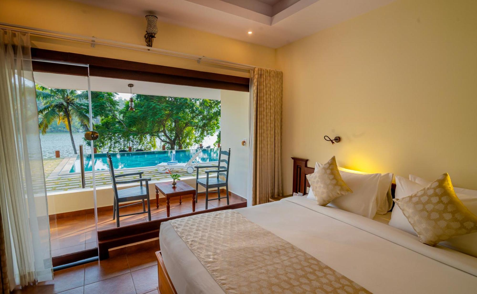 Fragrant Nature Backwater Resort & Ayurveda Spa Коллам Екстер'єр фото