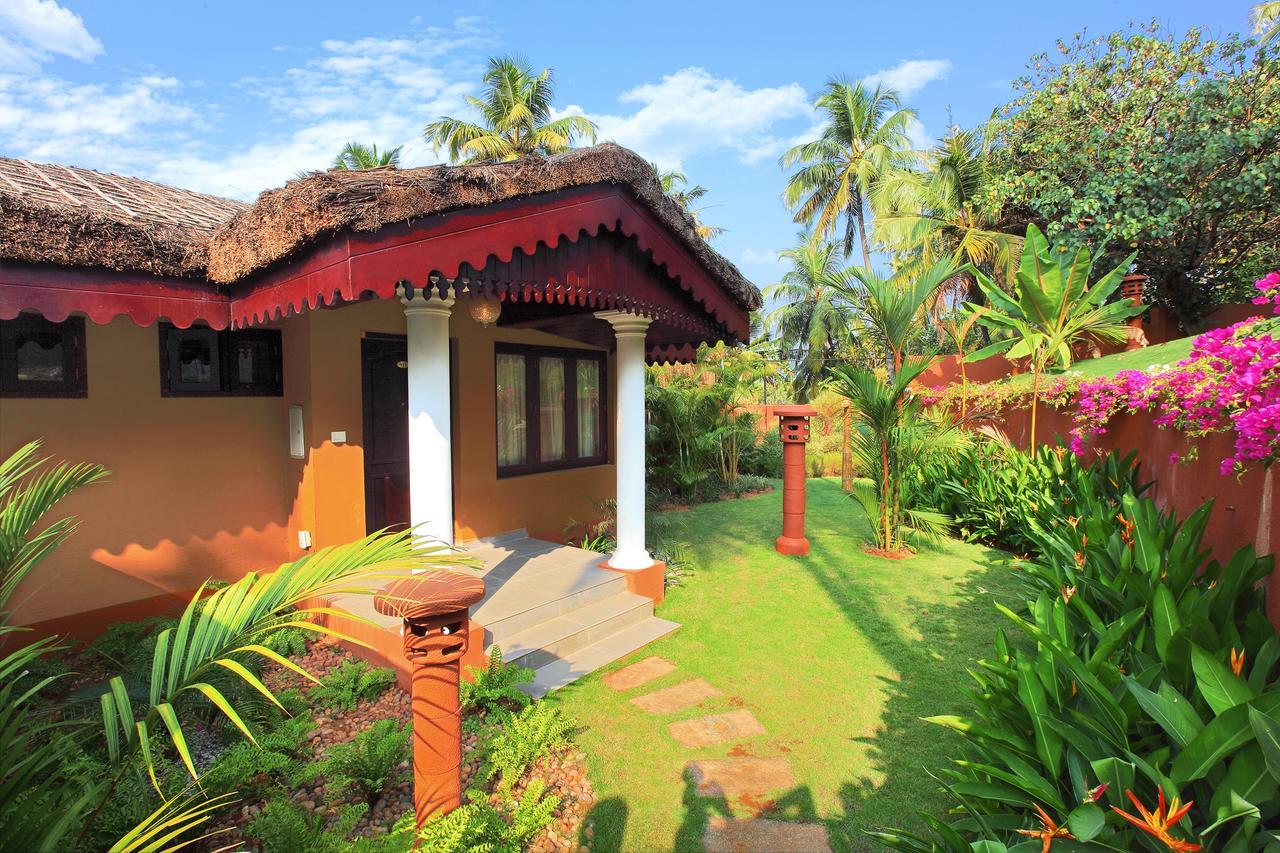 Fragrant Nature Backwater Resort & Ayurveda Spa Коллам Екстер'єр фото